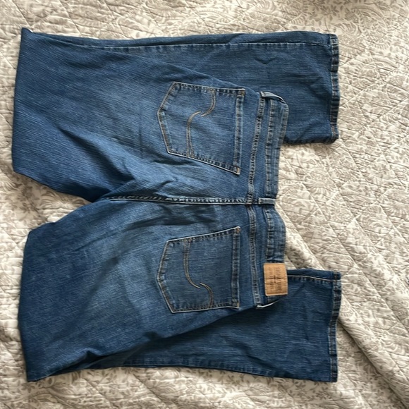 Levi Signature Mid Rise Bootcut - Picture 2 of 3